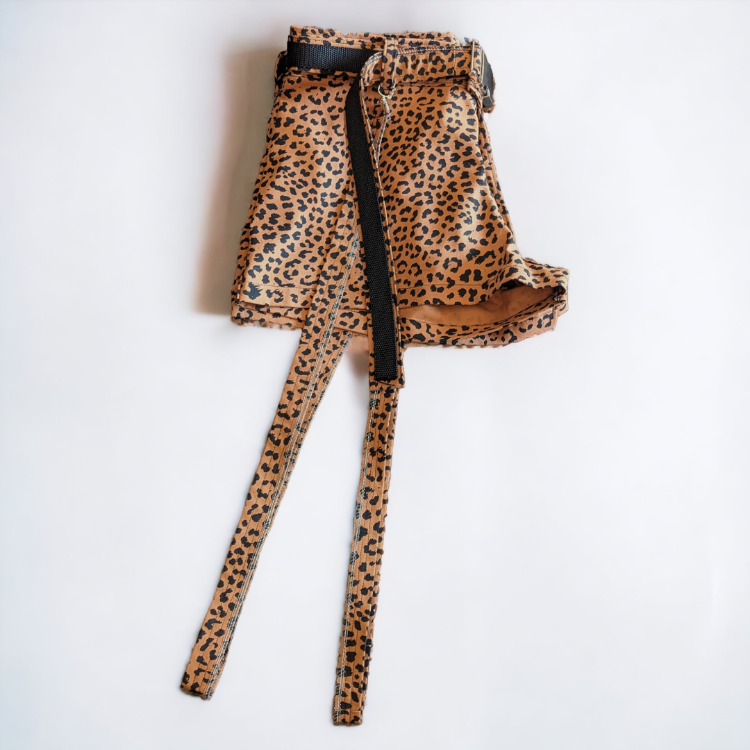 Leopard short shorts